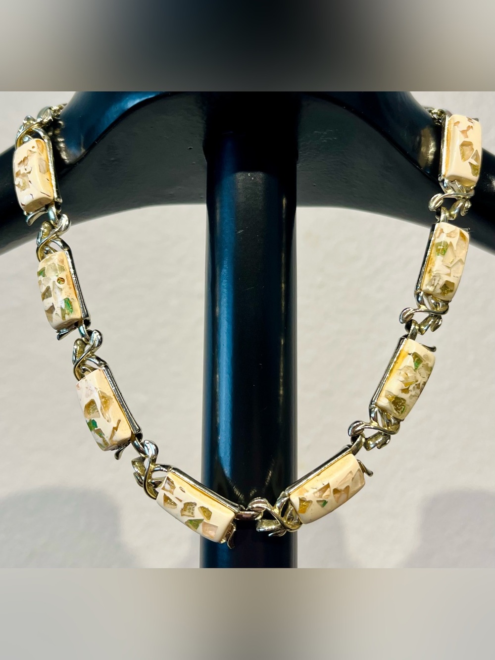 Vintage Coro Gold-Tone Cream and Green Inlay Link Necklace
